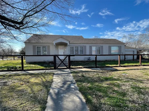 604 N 5th Ave, Stroud, OK 74079