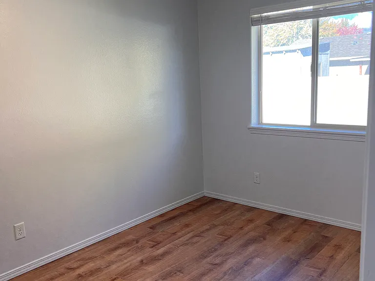 10526 W Landmark Ct — Photo 13