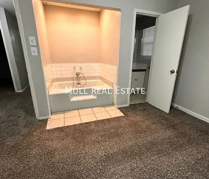 445 NW 86th St — Photo 14