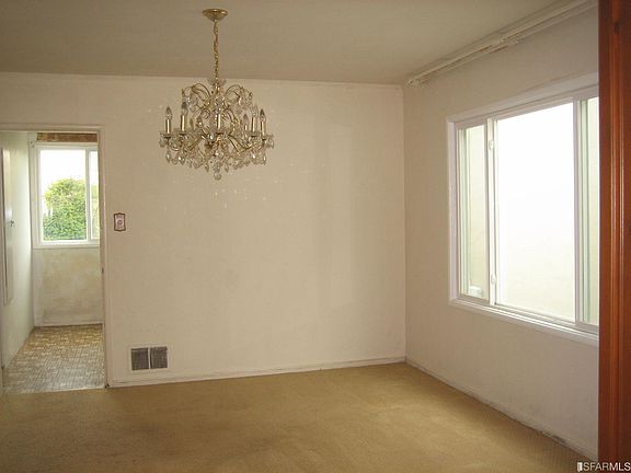 4th image of 640 Southgate Ave