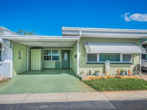 250 Rosery Rd NW APT 218, Largo, FL 33770