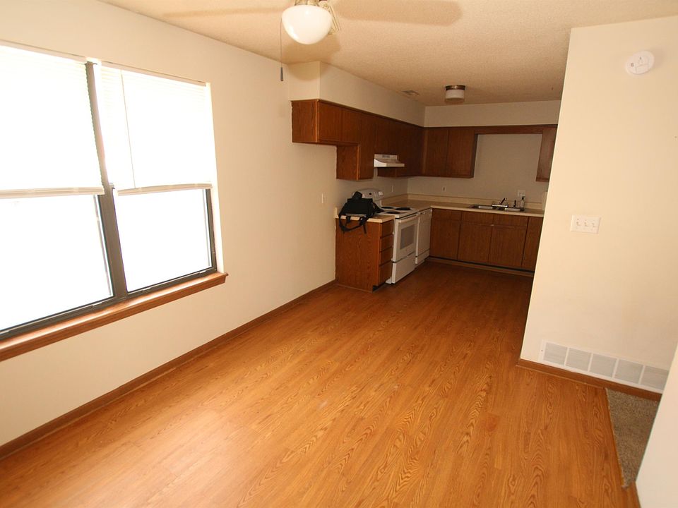 301 Ridge St APT D, Tonganoxie, KS 66086 Zillow