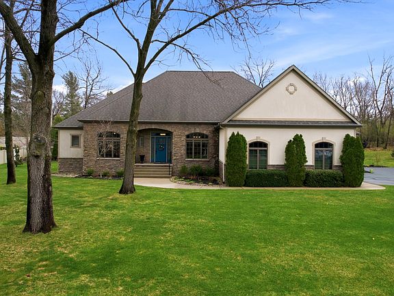 2nd image of 10372 Mulligan Dr