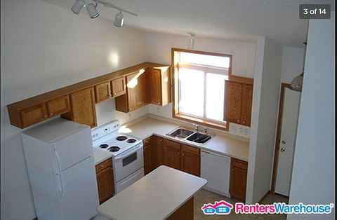3rd image of 1555 Balinese St