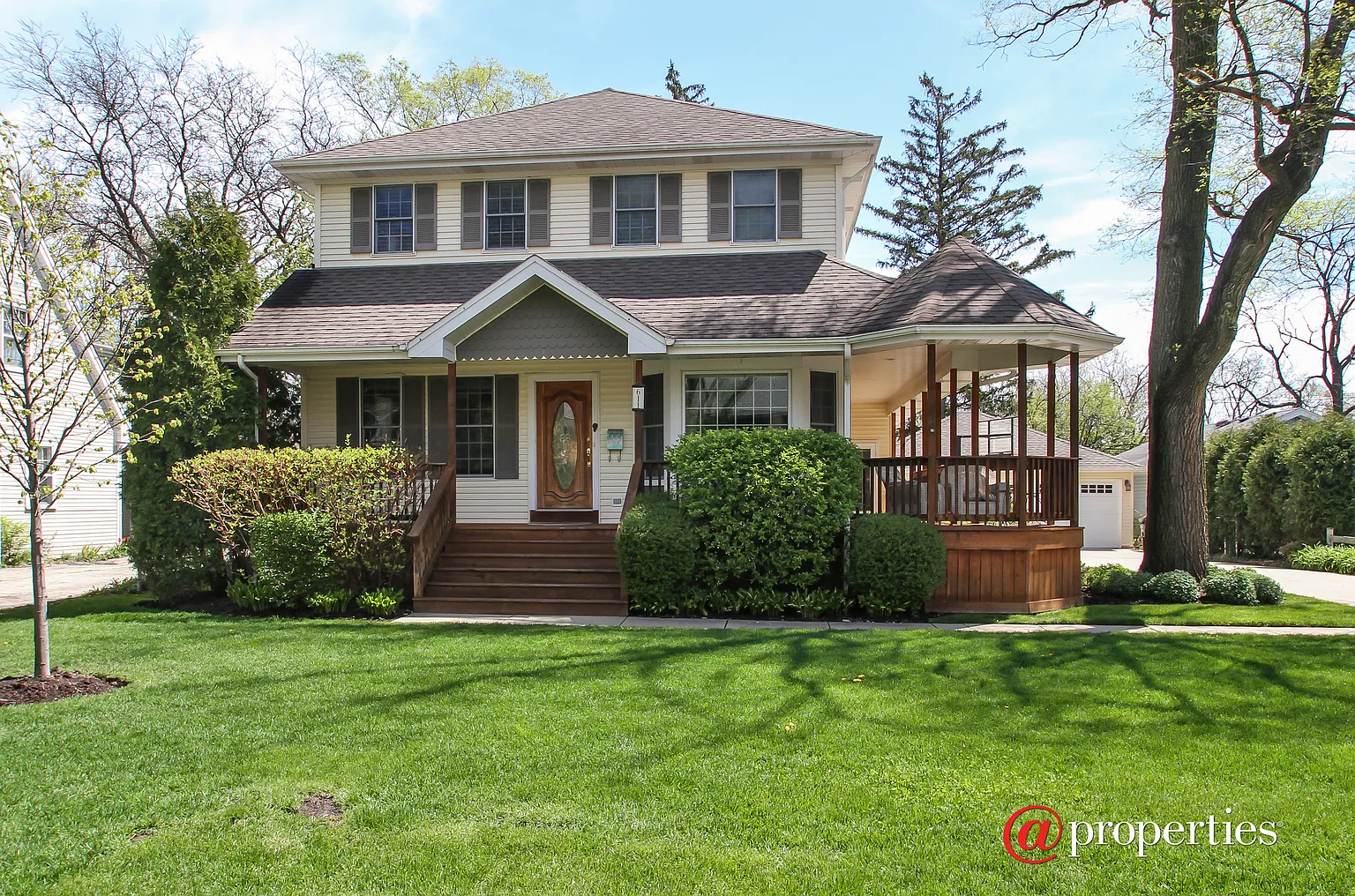611 Glenwood Ln photo 1