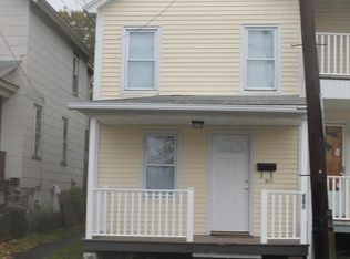 563 Madison Ave, Jermyn, PA 18433