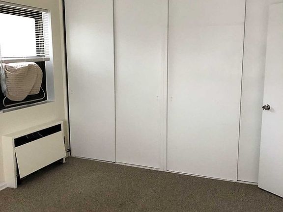 4th image of 410 Park Pl APT 2G