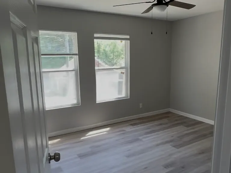 325 W I St #C — Photo 5