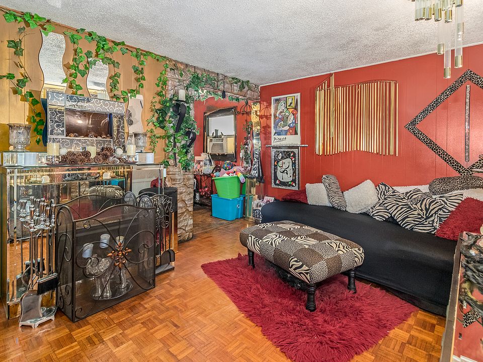 2nd image of 78 W 141st St