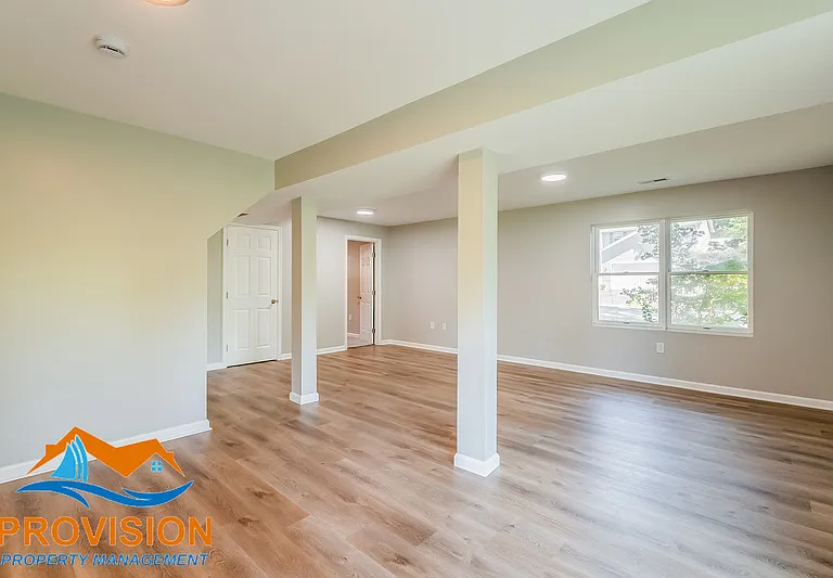 3849 3rd St — Photo 14