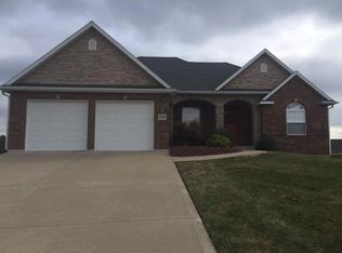 3216 Palmer Ct, Fulton, MO 65251