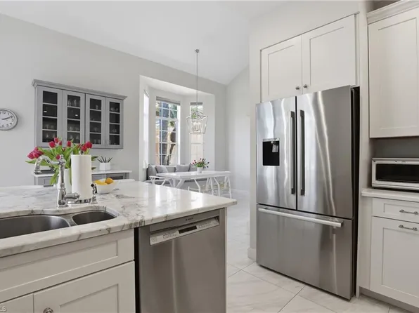 14811 Sterling Oaks DR, NAPLES, FL 34110