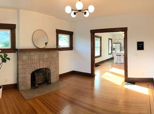 1401 E Market St, New Albany, IN 47150