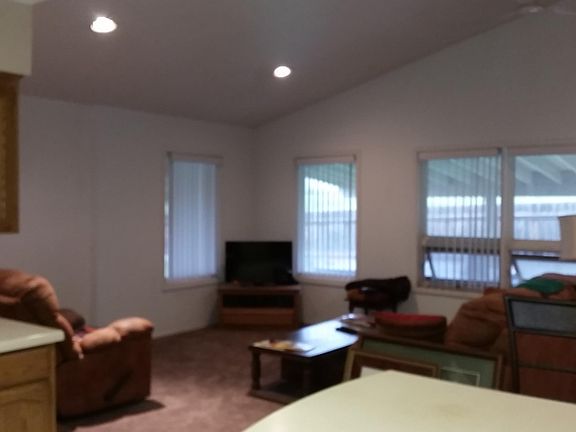5th image of 367 Udall St