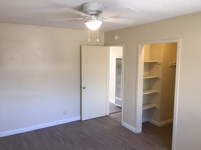 2nd image of 1438 Vineland Ave APT C
