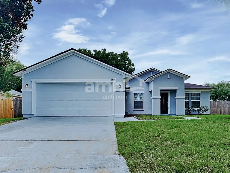 1438 Blues Creek Dr — Photo 1
