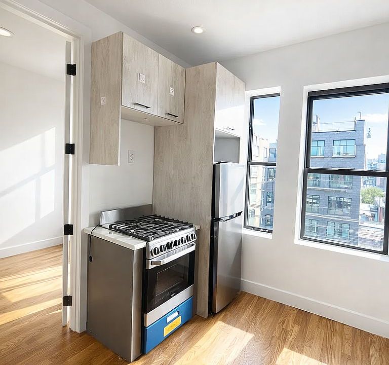 1st image of 656 Metropolitan Ave APT 4E