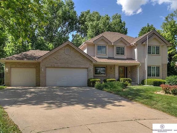 3rd image of 16116 Ontario Cir
