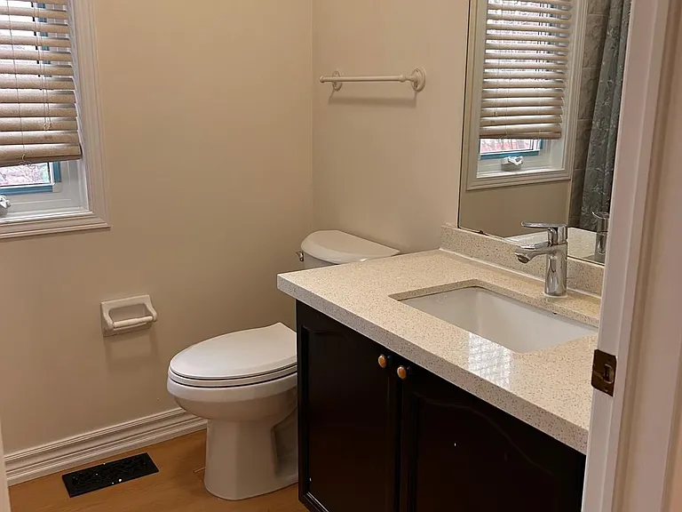6885 Tassel Cres — Photo 15