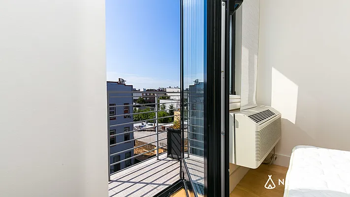 Rented by Nooklyn NYC LLC | media 37