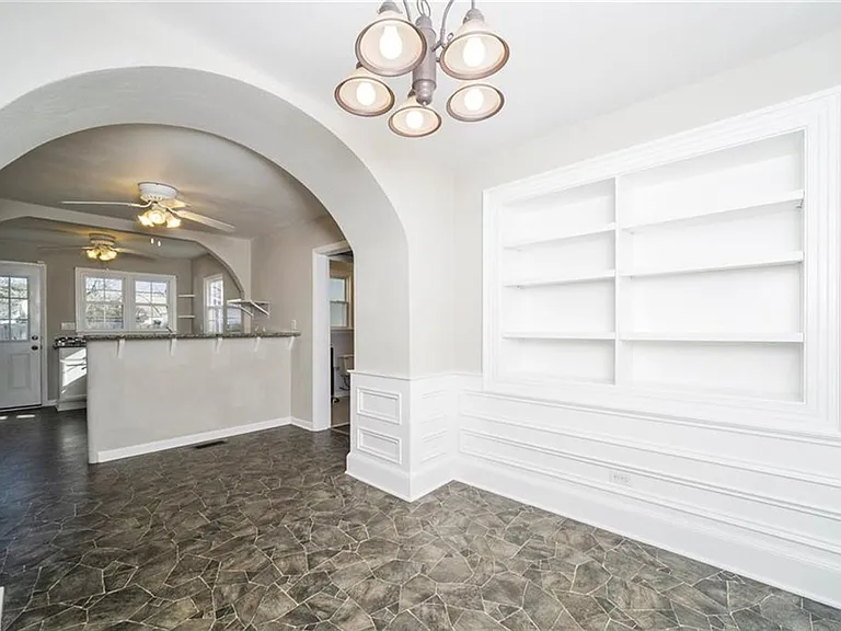847 Marvin Ave — Photo 3