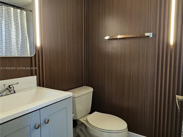 5460 W 21st Ct APT 310, Hialeah, FL 33016