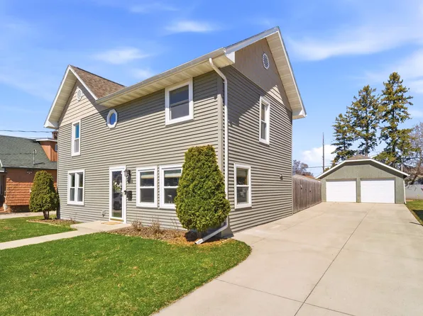 628 2nd St, Menasha, WI 54952