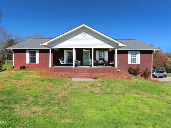 8935 Hillside Ave, Mascot, TN 37806