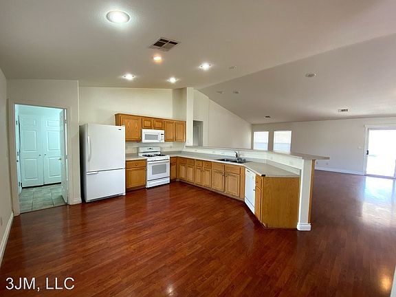 5th image of 6413 Waterdragon Ave
