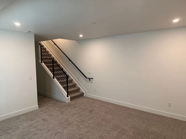 2750 S Cherokee St — Photo 17