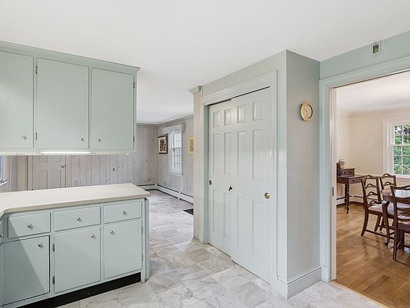 3rd image of 105 Foster St #0