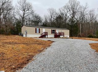 215 Kennemer Ln, Liberty, SC 29657