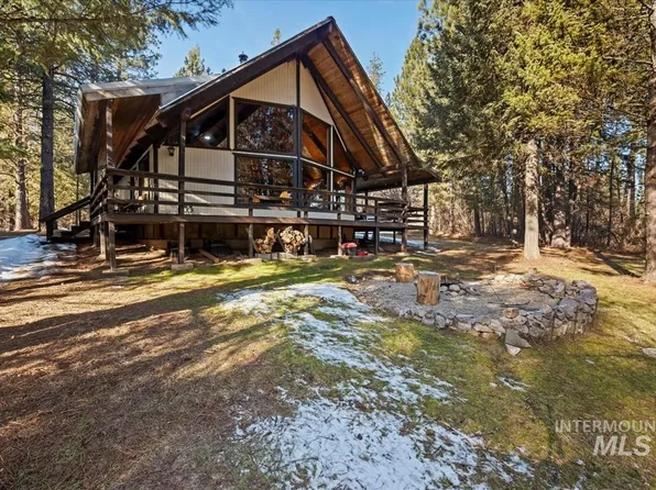 20 N Trail Rd, Garden Valley, ID 83622