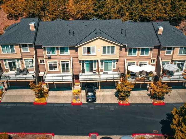 23300 SE Black Nugget Road #H2, Issaquah, WA 98029