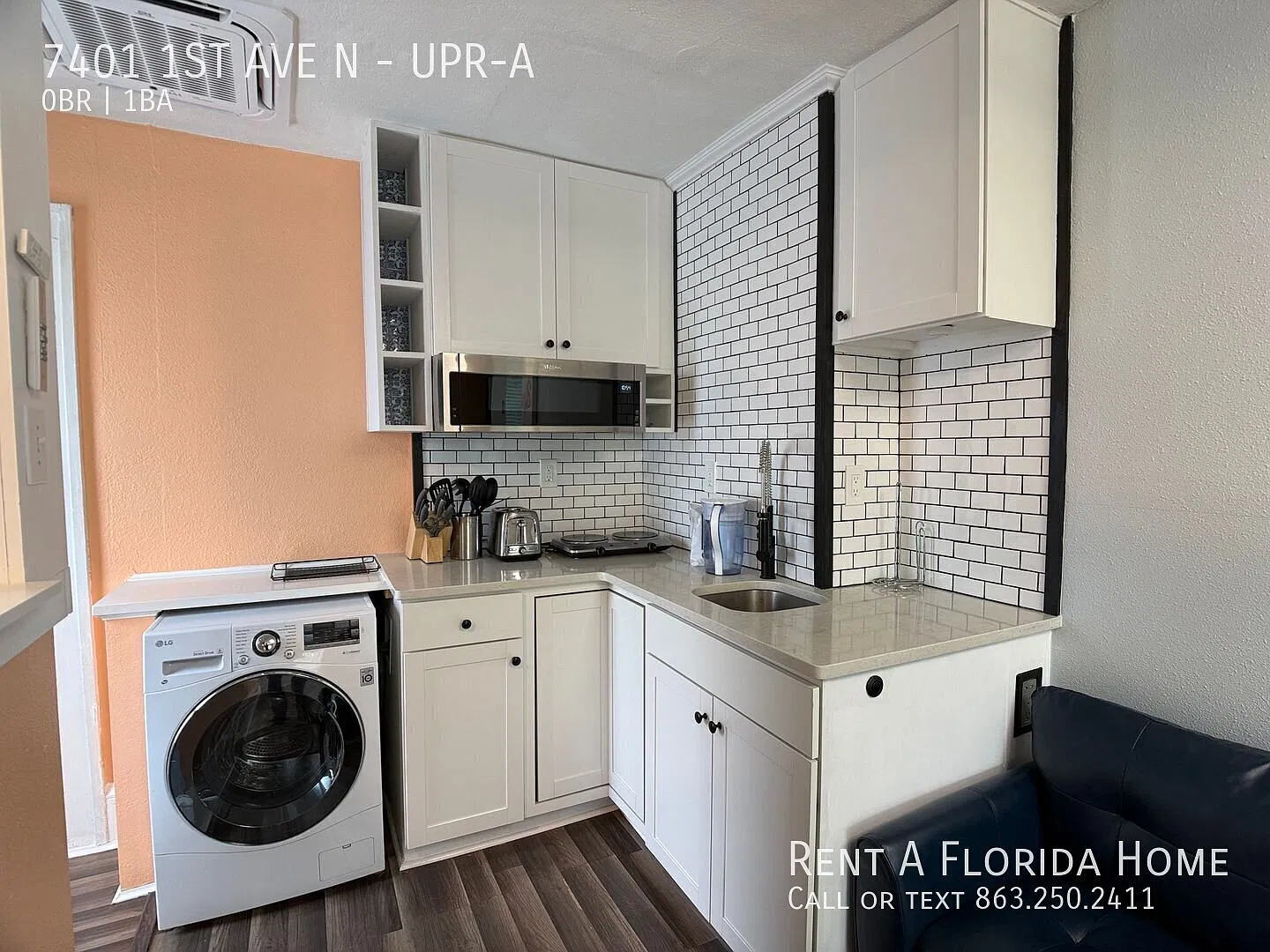 Adorable 2nd-Floor Efficiency Utilities Included! — Photo 4