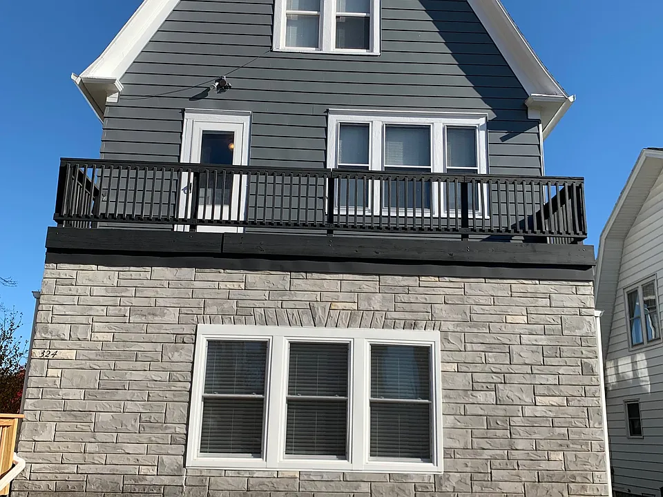 324 Russell Ave #1