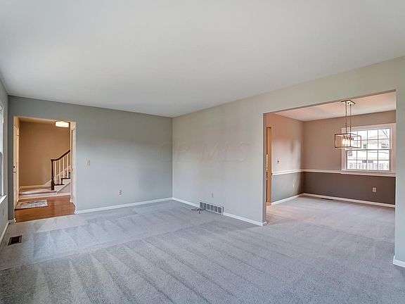 5th image of 88 Haddam Pl W