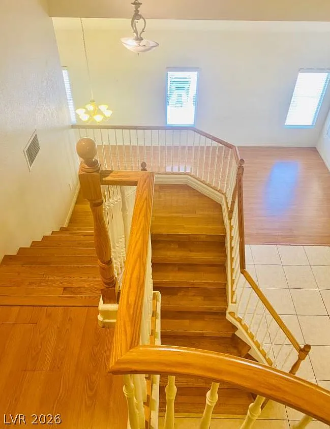4 bed, 3.0 bath, 2661 sqft, $2,650 — Photo 2