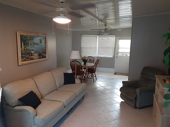 2nd image of 10705 Roseate Spoonbill Cir