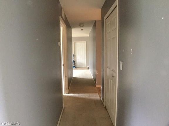 3rd image of 1127 Croquet St E