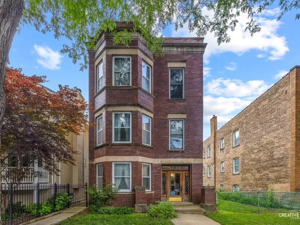 2439 W Pensacola Ave, Chicago, IL 60618