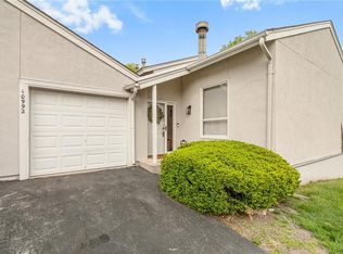 10992 Rosehill Rd, Overland Park, KS 66210