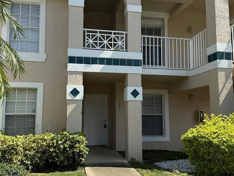 13815 Timberland Dr #201 — Photo 4