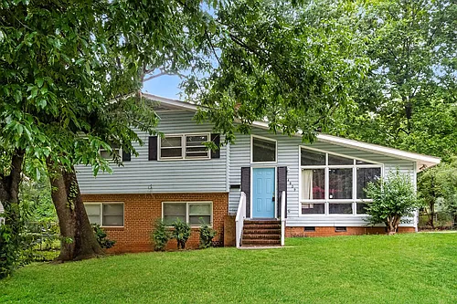 4809 Thornwood Rd Photo 1