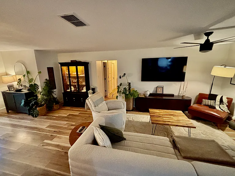2409 Princeton Dr — Photo 11