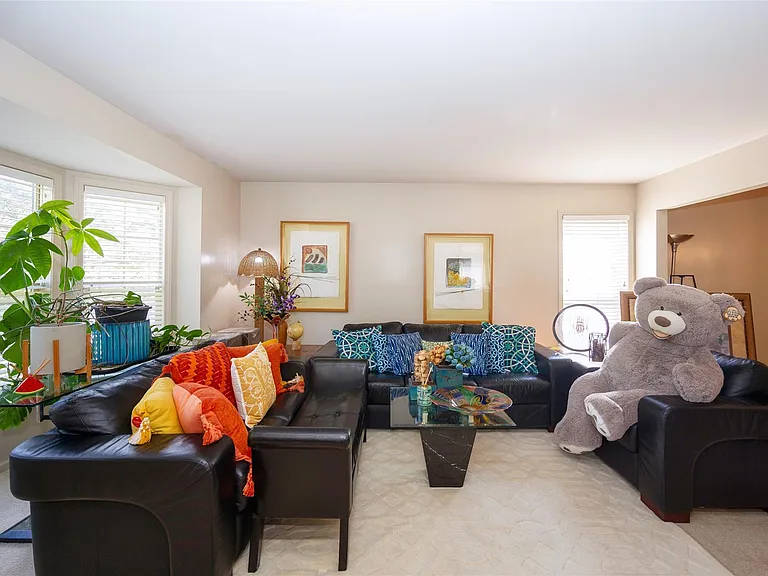 3481 Castlewood Ct — Photo 21