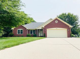 415 Tara Cir, Greenwood, IN 46142