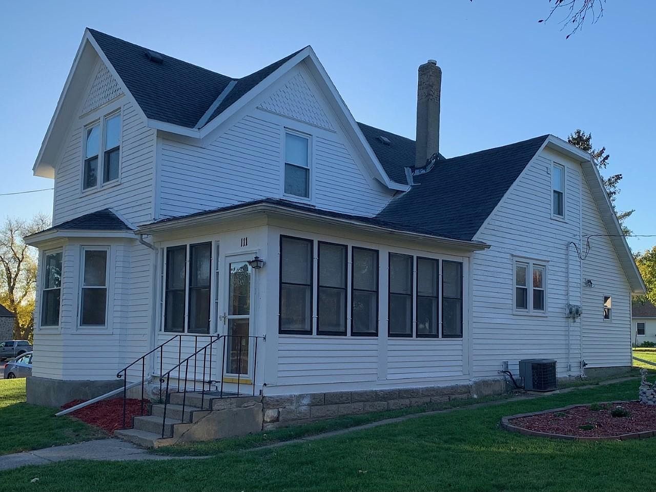 111 S Jefferson St, Minneota, MN 56264 Zillow