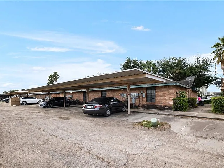 2307 Kimberly Ln #3 — Photo 2
