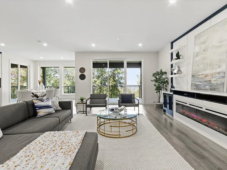 5988 Lindeman St #5A — Photo 4